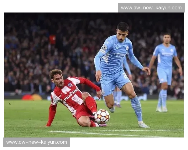 伦敦球场的“猎城”往事与蓝色战车的自我救赎：热刺对阵曼城，英超巅峰大戏全解析