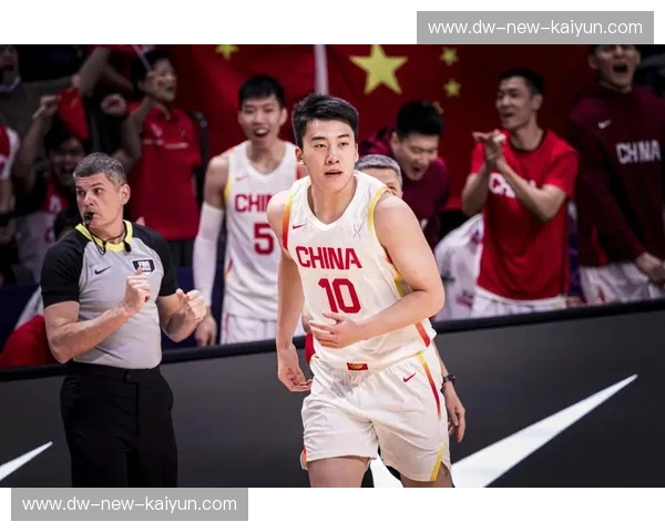 亚洲杯巅峰对决：中国男篮能否上演“黑八奇迹”，掀翻西亚巨无霸伊朗？